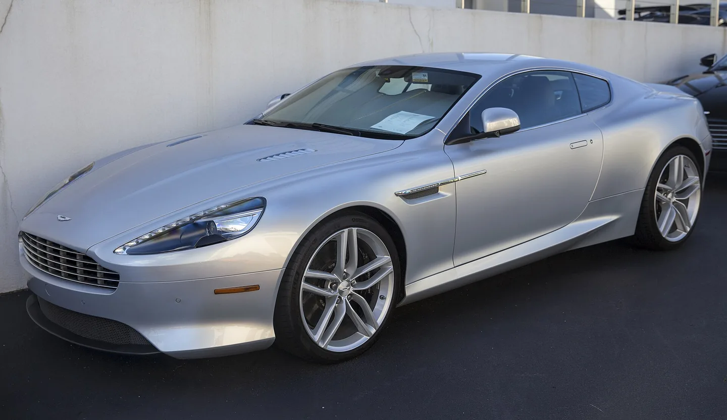 Aston Martin DB9