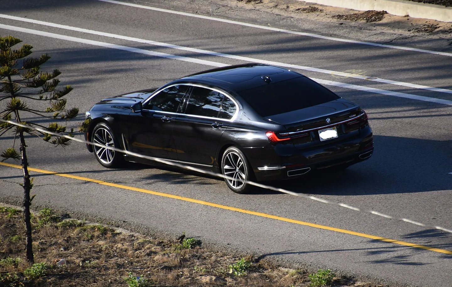 BMW 750i