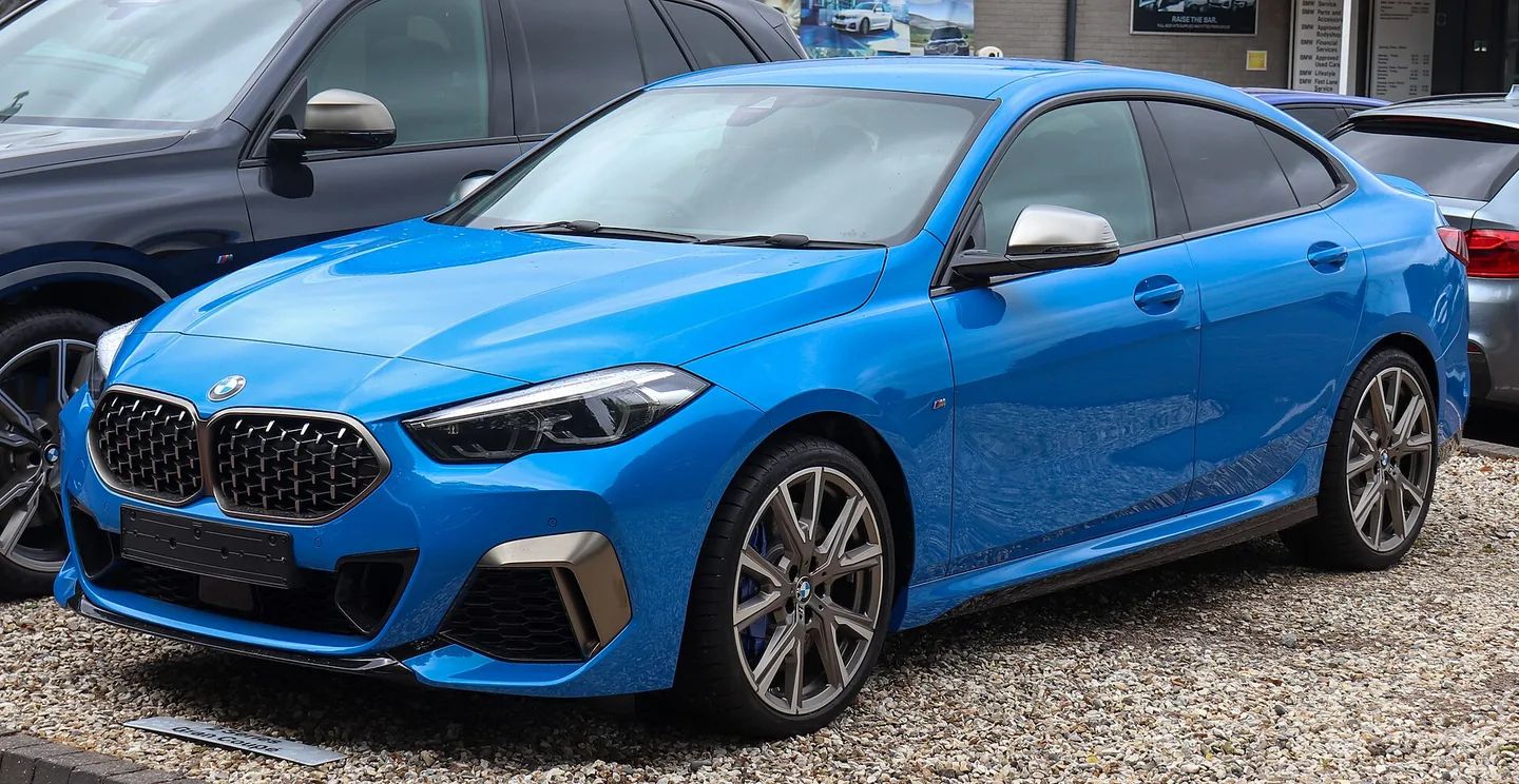 BMW M235i