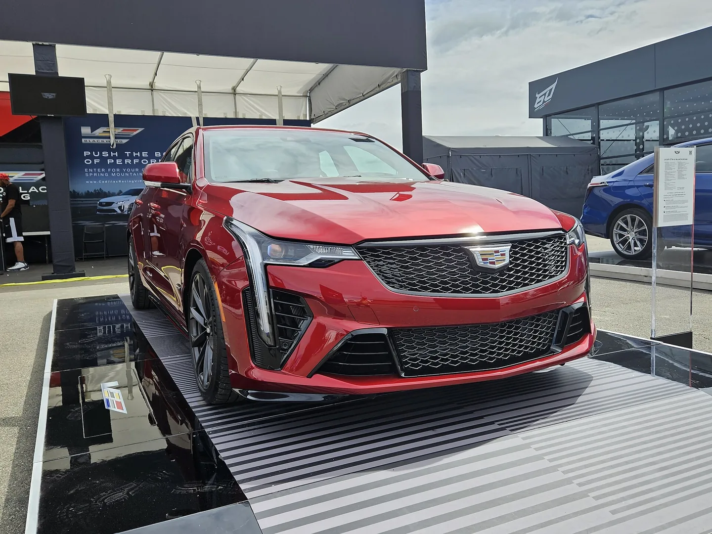 Cadillac CT4-V