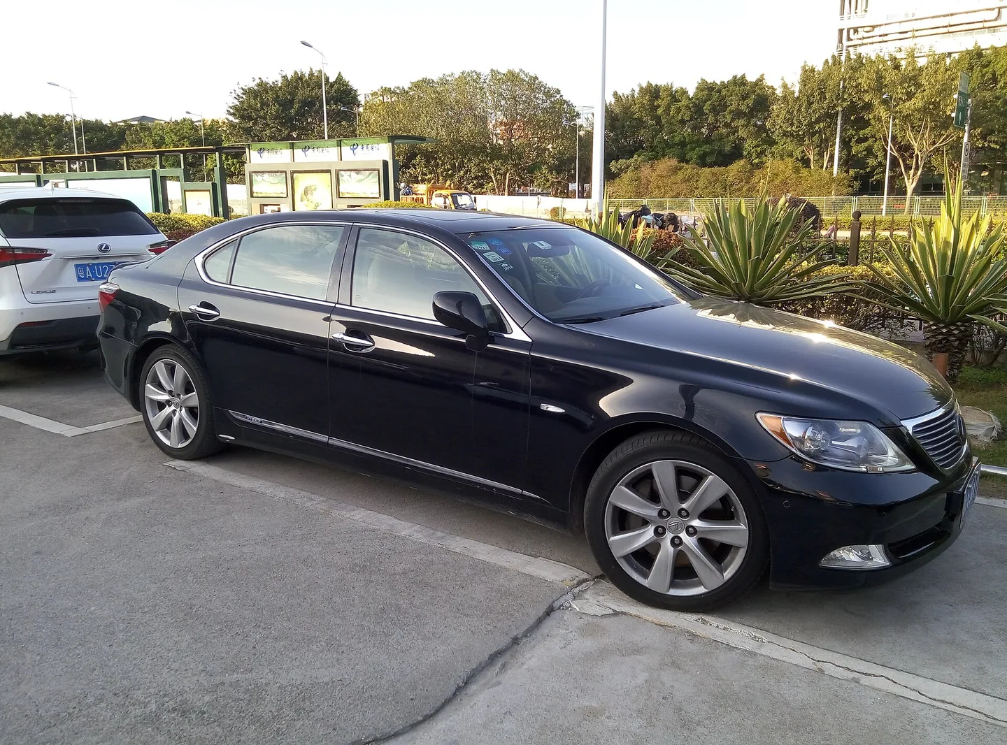 Lexus LS600HL