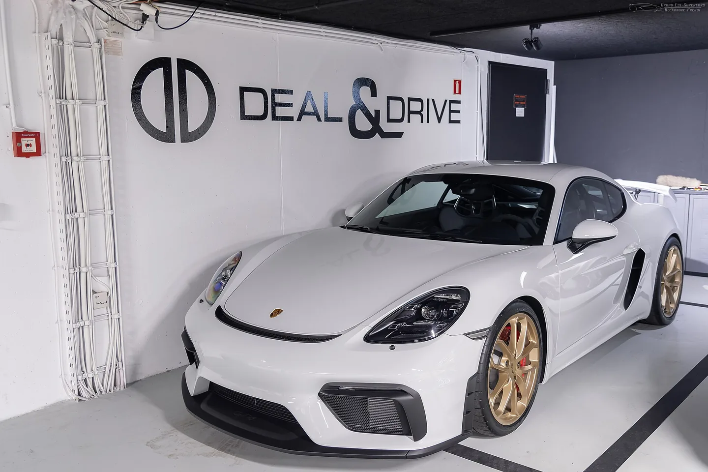 Porsche 718 Cayman